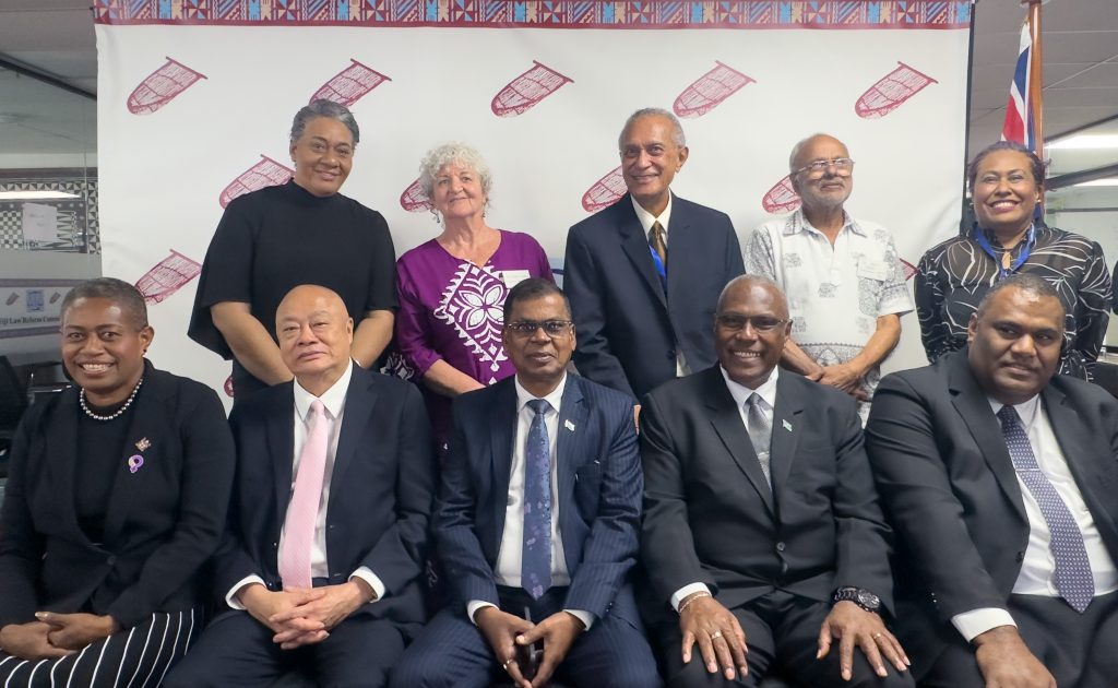 ELECTORAL REVIEW COMMISSIONERS ORIENTED ON DEMOCRATIC REFORM